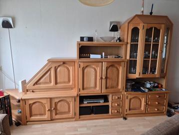 Grote wandkast (300x215x50) - Losse delen - moet snel weg! beschikbaar voor biedingen
