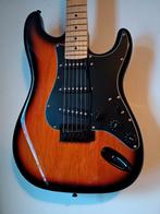 Stratocaster copy Elektrische gitaar, Muziek en Instrumenten, Fender, Met versterker, Ophalen of Verzenden, Zo goed als nieuw