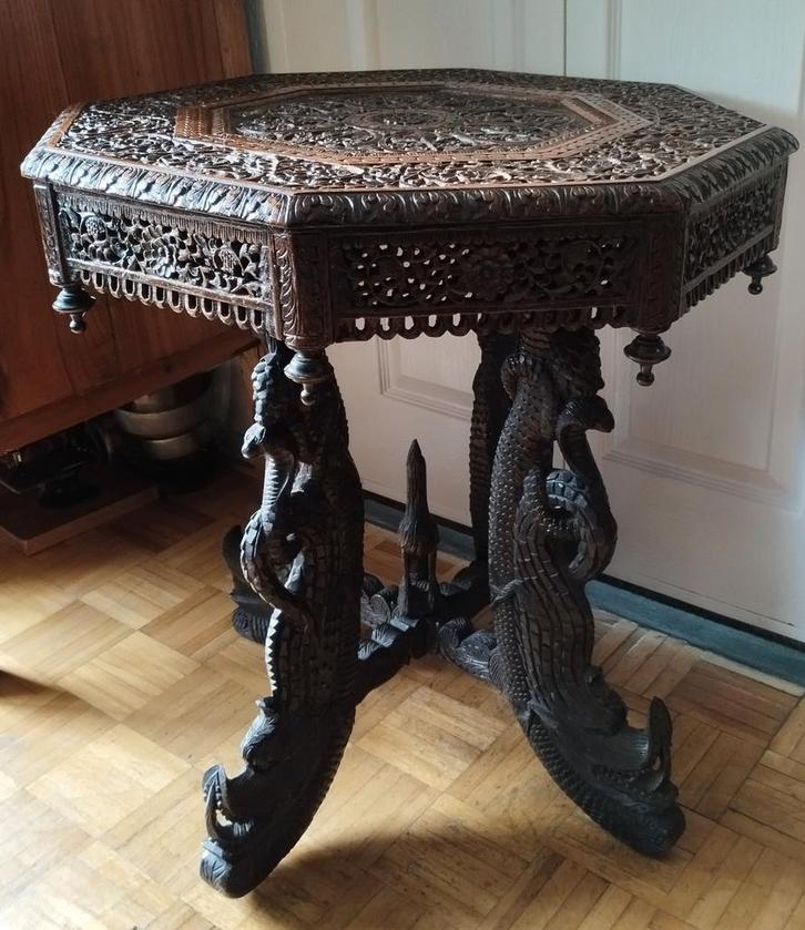 Laat 19e eeuws Anglo Indiase handgestoken tafel, Antiek en Kunst, Antiek | Meubels | Tafels, Ophalen