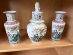 Chinees porseleinen set - 2 vazen & pot, Ophalen
