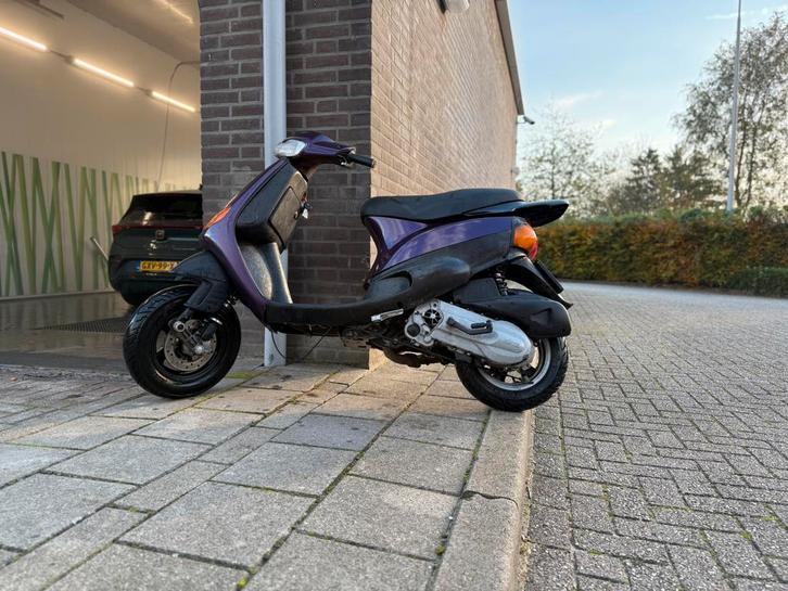 Piaggio zip type 3 125cc, Fietsen en Brommers, Scooters | Piaggio, Zo goed als nieuw, Zip, Tweetakt, Ophalen