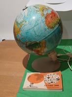 Prachtige Globe 2000 Met verlichting + Boekje, Ophalen of Verzenden, Zo goed als nieuw