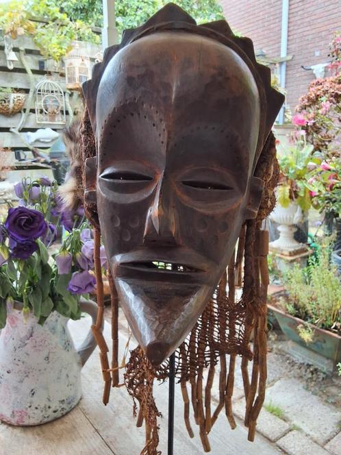 Afrika Masker met Haar en Hout chokwe mwana tribal art oud, Antiek en Kunst, Kunst | Niet-Westerse kunst, Ophalen of Verzenden
