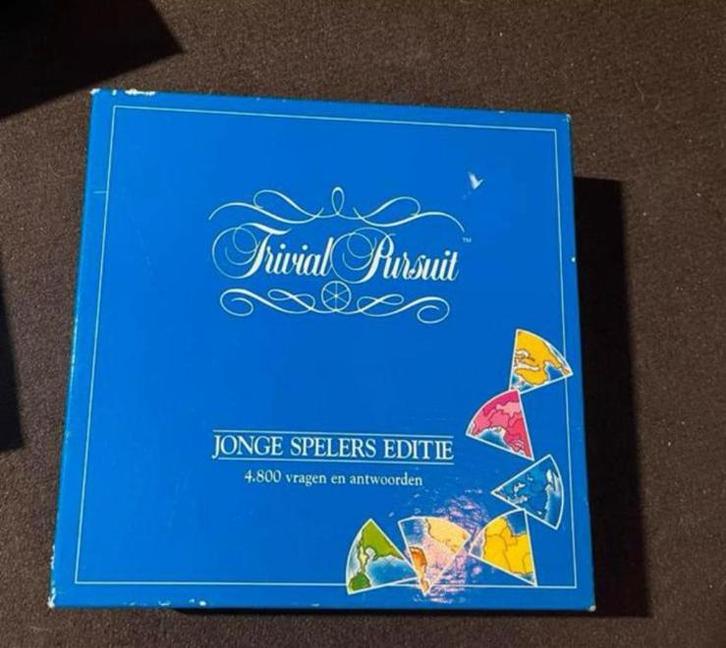 Trivial pursuit - jonge spelers editie, Hobby en Vrije tijd, Gezelschapsspellen | Bordspellen, Zo goed als nieuw, Een of twee spelers