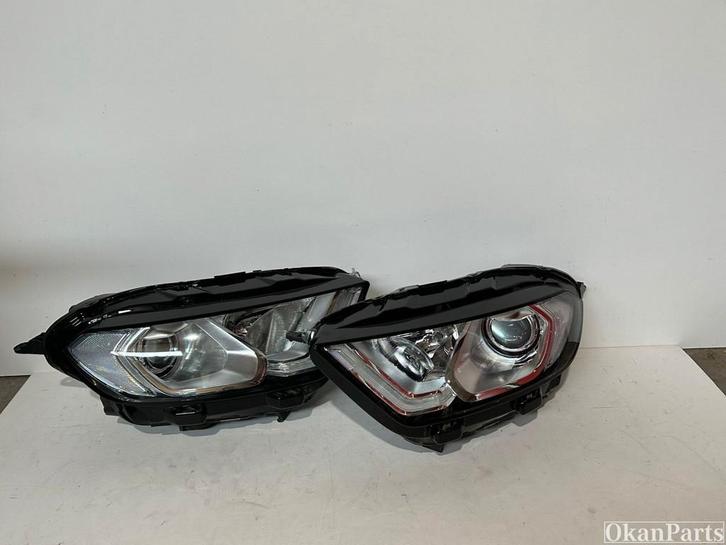 Ford EcoSport Xenon Linker Rechts koplamp Links Rechts, Auto-onderdelen, Verlichting, Ford, Gebruikt, Ophalen of Verzenden