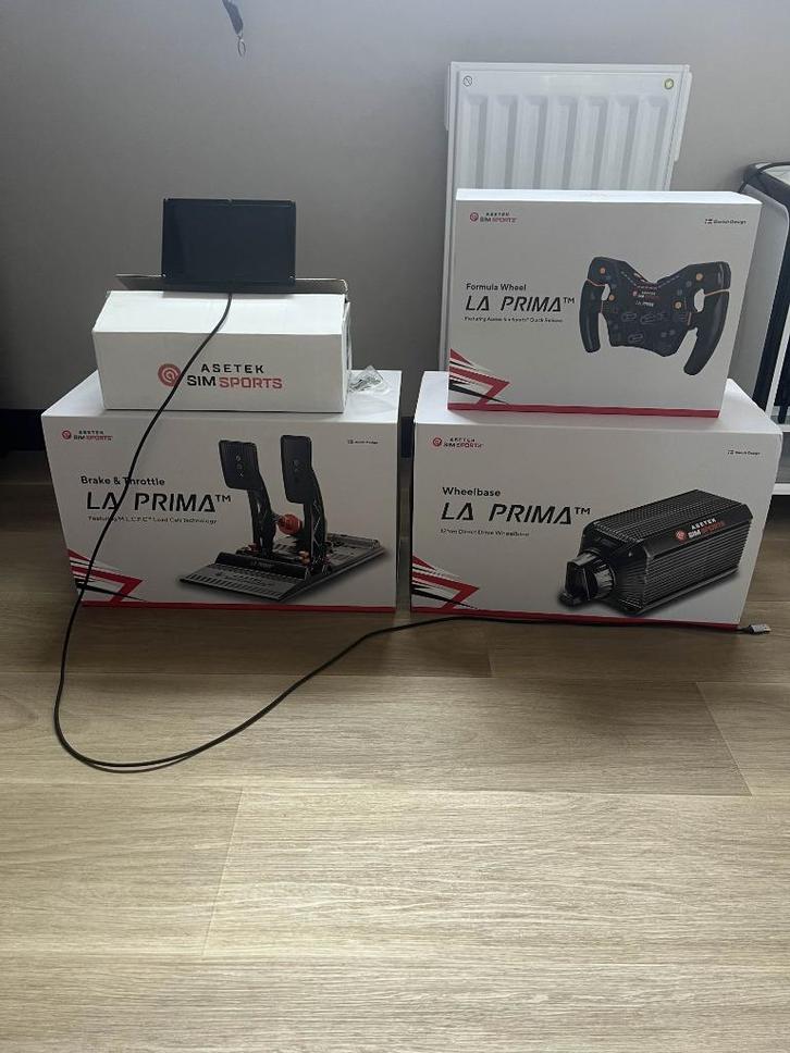 Asetek La prima Bundle+extras, Computers en Software, Joysticks, Zo goed als nieuw, Ophalen