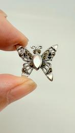 Zilveren vlinder broche met inleg marcasieten., Verzenden, Nieuw, Zilver