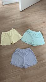 Korte broekjes 3 stuks maat 152, Broek, Meisje, H&M, Ophalen of Verzenden