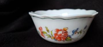 Vintage Frans Schaaltje met Bloemen beschikbaar voor biedingen