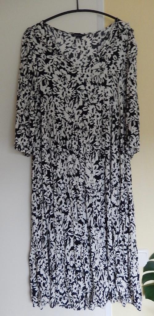 Mooie jurk van MS mode maat 42, Kleding | Dames, Jurken, Zo goed als nieuw, Maat 42/44 (L), Overige kleuren, Onder de knie, Ophalen of Verzenden