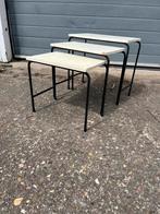 Nest bijzettafels vintage retro midcentury jaren 60 €95, 45 tot 60 cm, Minder dan 55 cm, Gebruikt, Rechthoekig