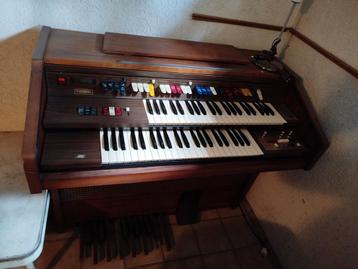 Elektrisch Orgel Farfisa  beschikbaar voor biedingen