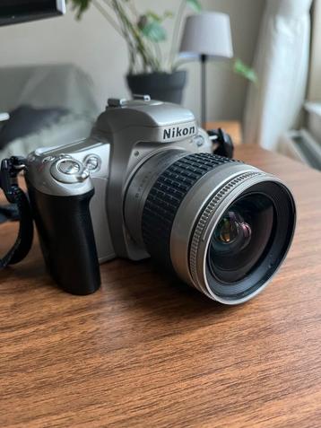 Nikon F55 28-80mm analog camera kit