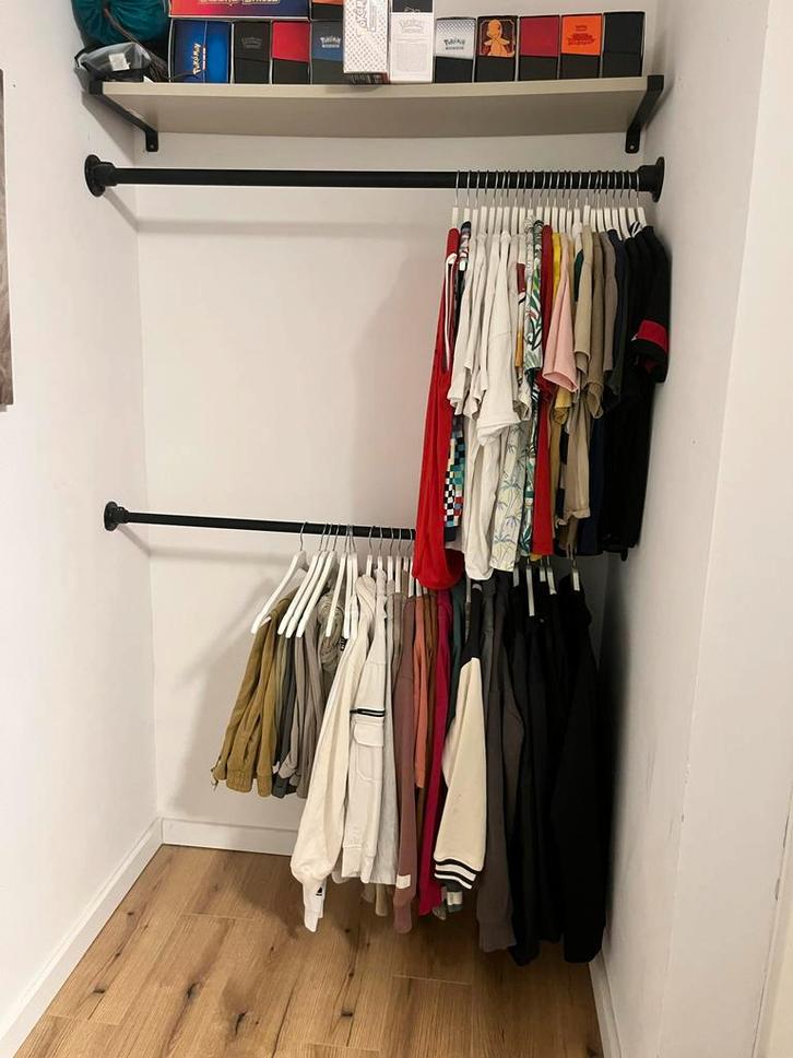 Steigerbuis kast met plank max 130cm breed, Huis en Inrichting, Kasten | Kledingkasten, Gebruikt, 150 tot 200 cm, 100 tot 150 cm