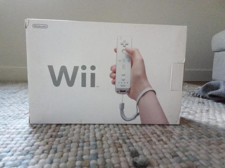 Nintendo Wii in Doos met kabels, HDMI Adaptor en Wii Sports, Spelcomputers en Games, Spelcomputers | Nintendo Wii, Zo goed als nieuw