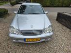 C-Klasse 2.2 CDI C200 Sedan 2006 Grijs nw apk airco nav., Auto's, 150 €/maand, 4 cilinders, Bedrijf, Grijs