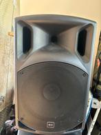 2x speaker qtx 100w met accu! Inclusief statief, Ophalen, Zo goed als nieuw, 120 watt of meer, Overige merken