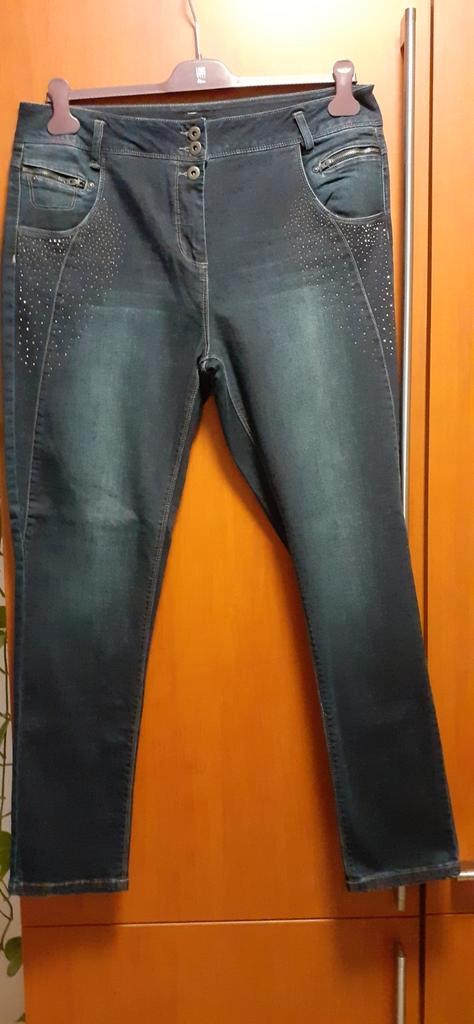 Mooie nieuwe spijkerbroek maat 46 van Ulla- Popken, Kleding | Dames, Grote Maten, Nieuw, Broek of Spijkerbroek, Blauw, Ophalen of Verzenden
