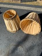 Echt vintage! Twee lampekapjes, Huis en Inrichting, Lampen | Lampenkappen, Ophalen of Verzenden, Zo goed als nieuw, Rond