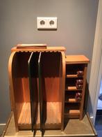 Oud schoolbordenkastje met 2 borden/ leesplankjes / borstels, Ophalen