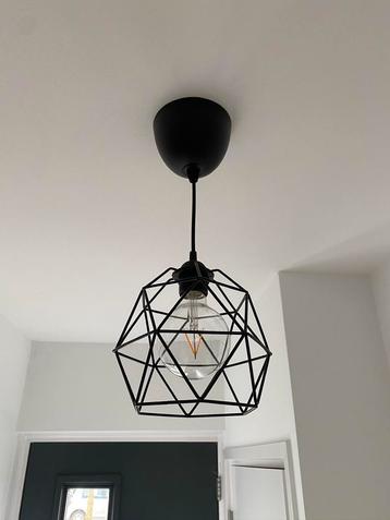Hanglamp zwart beschikbaar voor biedingen