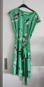 jurk groen met orchidee print  maat 38, Kleding | Dames, Maat 38/40 (M), Ophalen of Verzenden, Knielengte, Gedragen