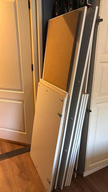 Onderdelen pax kast GRATIS