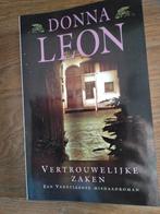 Vertrouwelijke Zaken - Donna Leon, Ophalen of Verzenden, Gelezen, Donna Leon