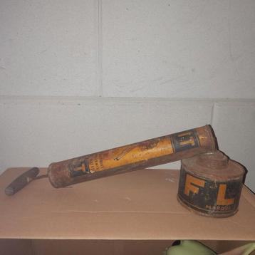 Vintage FLIT Insecticide spuitbus beschikbaar voor biedingen