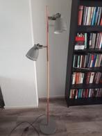 Vloerlamp, grijs/hout/brons., Huis en Inrichting, Lampen | Vloerlampen, Gebruikt, Ophalen