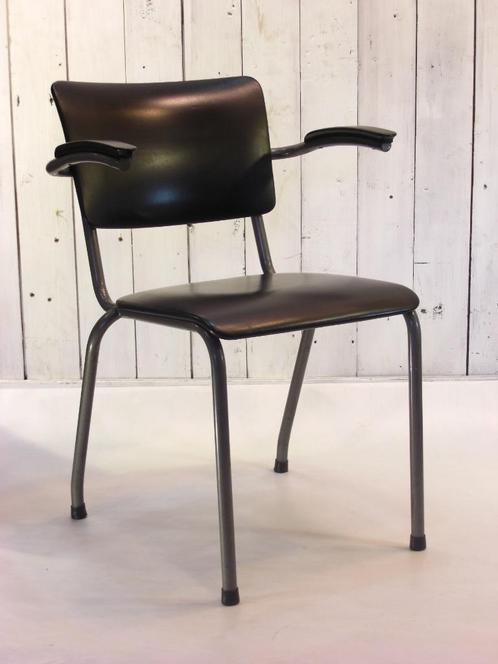 Vintage Ahrend stoelen oud design, Huis en Inrichting, Stoelen, Gebruikt, Vijf, Zes of meer stoelen, Kunststof, Metaal, Overige materialen