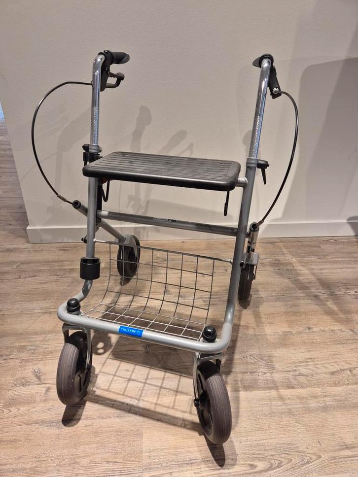 NIEUW thuasne GEKEURDE rollator twv 220 euro, Diversen, Rollators, Nieuw, Opvouwbaar, Ophalen of Verzenden