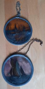 2 OUDE GEBRANDSCHILDERDE GLAS IN LOOD RAAMHANGERS, Ophalen of Verzenden, Zo goed als nieuw