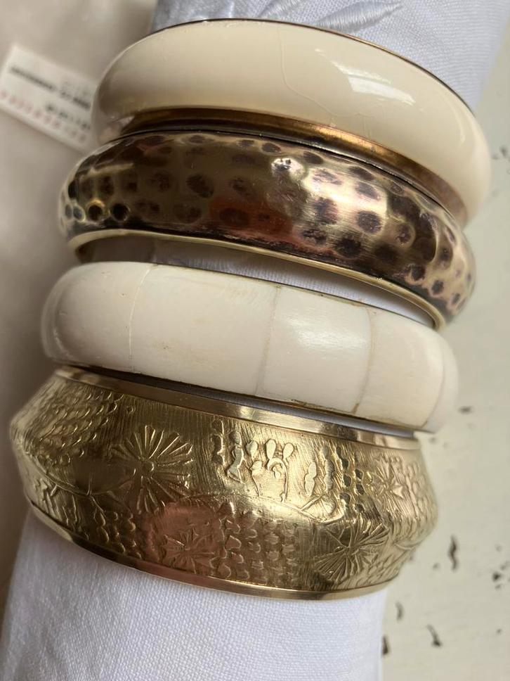 Vintage armbanden slavenarmbanden, Sieraden, Tassen en Uiterlijk, Armbanden, Zo goed als nieuw, Overige materialen, Ophalen of Verzenden