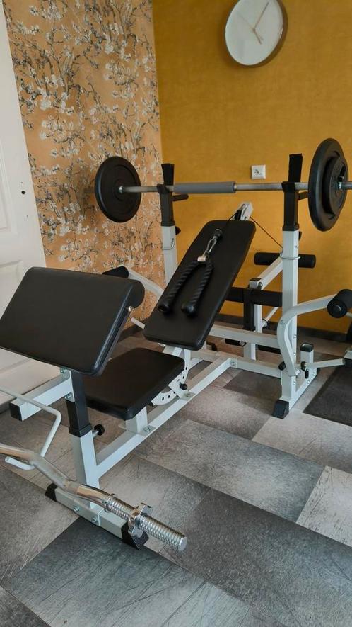 Gorilla Sports universele halter bank wit., Sport en Fitness, Fitnessmaterialen, Zo goed als nieuw, Fitnessbank, Armen, Benen
