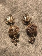 Vintage oorbellen clips filigrain, Verzenden, Gebruikt, Overige materialen, Hangers