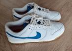 Nike  Dunk Low SE Sail Dark Marina Blue maat 43, Ophalen of Verzenden, Zo goed als nieuw, Blauw