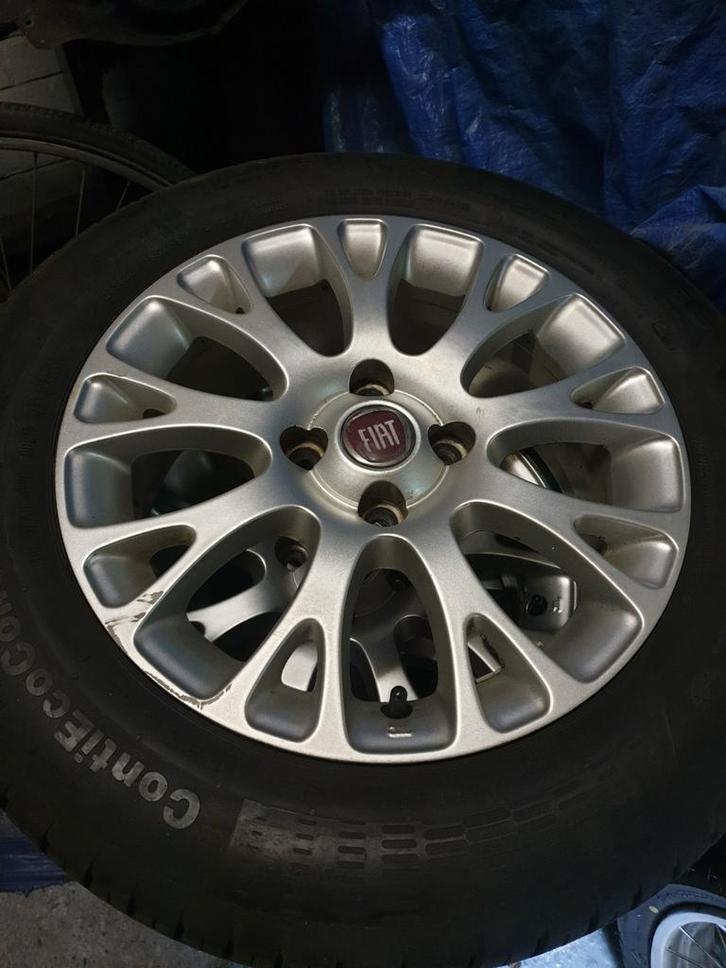 4xalu velgen met zomerbanden,en 4xvelgen staal winterbanden, Auto-onderdelen, Banden en Velgen, Banden en Velgen, Winterbanden