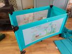 Leuke turquoise campingbedje met wieltjes, Ophalen of Verzenden, Gebruikt