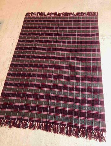 Prachtige vintage grand foulard 218 / 152 beschikbaar voor biedingen
