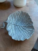 Aluminium schaal (ijskoud!) bladvorm, Ophalen of Verzenden, Rond, Overige materialen