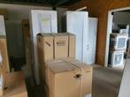 Aanbieding nieuwe koelkasten en vriezers, Nieuw, Met vriesvak, 200 liter of meer, 160 cm of meer