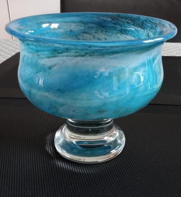Kosta Boda glazen schaal op voet,  Bertil Vallien, Zweden beschikbaar voor biedingen