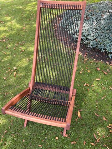 2 Houten Tuinstoelen - Inklapbaar beschikbaar voor biedingen