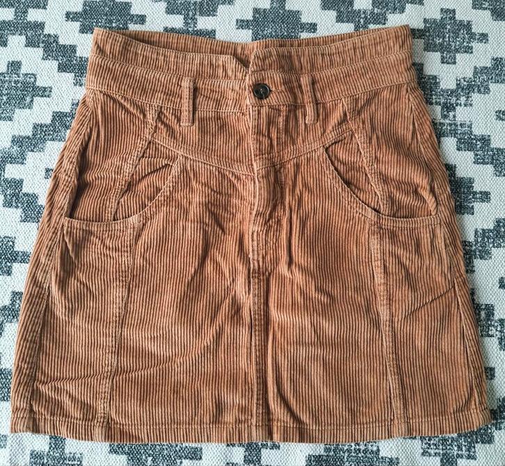 Stradivarius ribcord rokje cognac maat 40 zgan, Kleding | Dames, Rokken, Zo goed als nieuw, Maat 38/40 (M), Bruin, Boven de knie