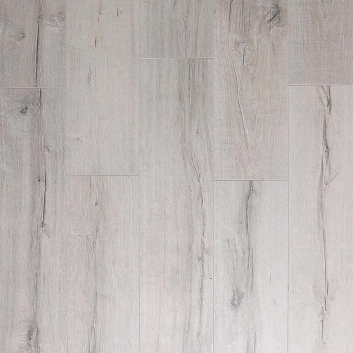 Laminaat Actie Grey Emerald gratis ondervloer+plinten op=op, Doe-het-zelf en Verbouw, Vloerdelen en Plavuizen, Nieuw, Laminaat