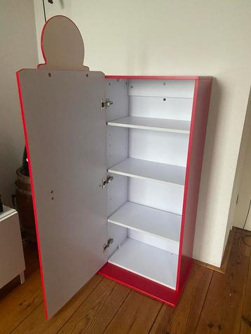Leuke Kinderkamer Kast - Benzinepomp Design beschikbaar voor biedingen