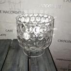 Glazen bokaal op voet met cirkel relief., Minder dan 50 cm, Glas, Gebruikt, Ophalen of Verzenden