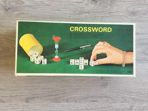 Crossword Woordenspel, Hobby en Vrije tijd, Gezelschapsspellen | Overige, Gebruikt, Een of twee spelers, Drie of vier spelers