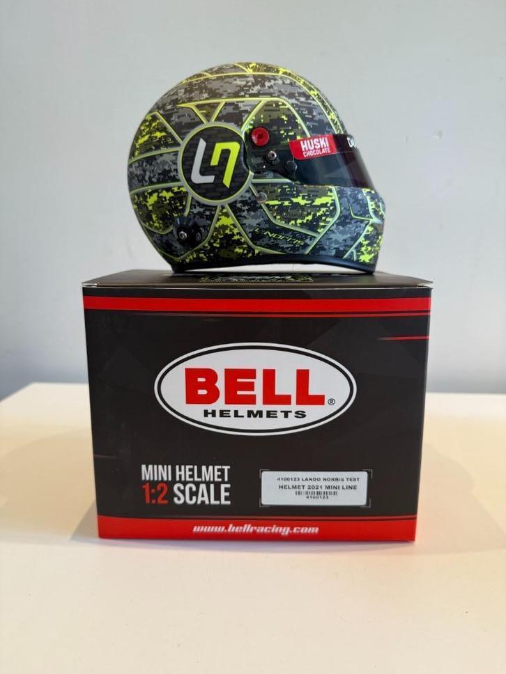 Lando Norris 1/2 helm “Glitch” Test 2021 Mclaren F1, Verzamelen, Automerken, Motoren en Formule 1, Nieuw, Formule 1, Ophalen of Verzenden